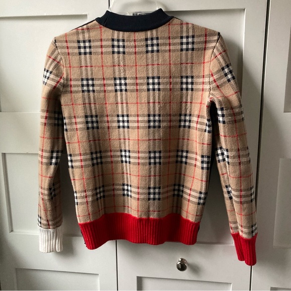 Burberry Sweater - Picture 8 of 9